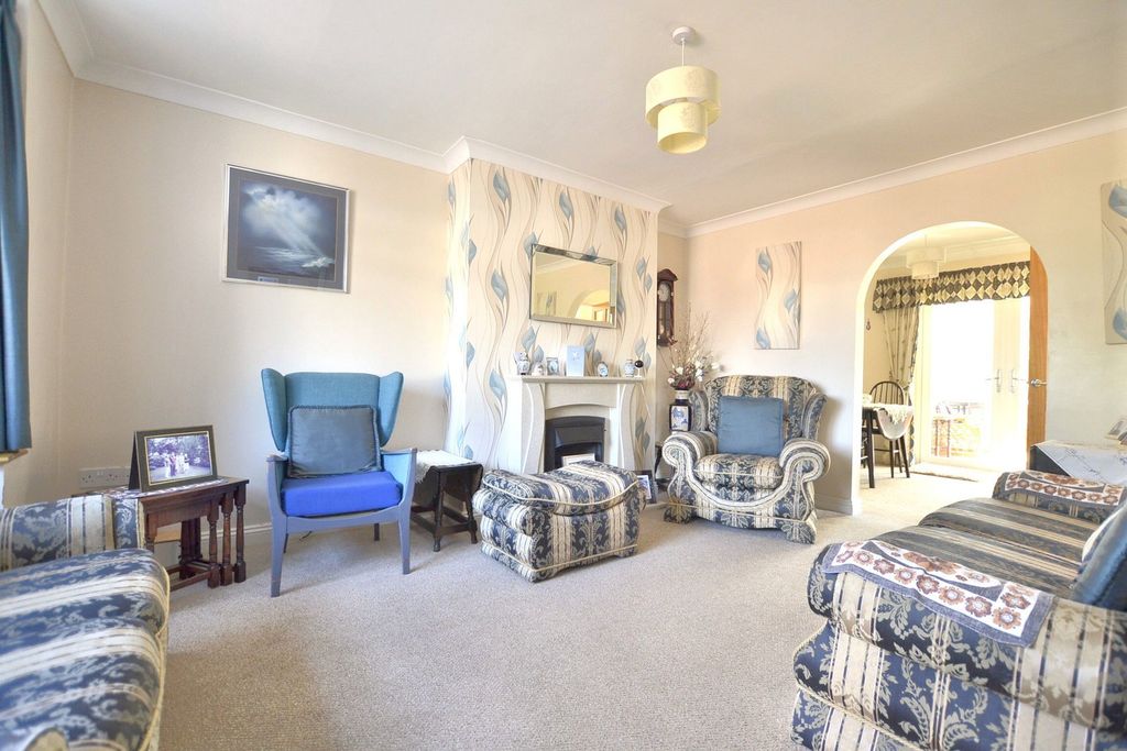 Property photo 3 of 16