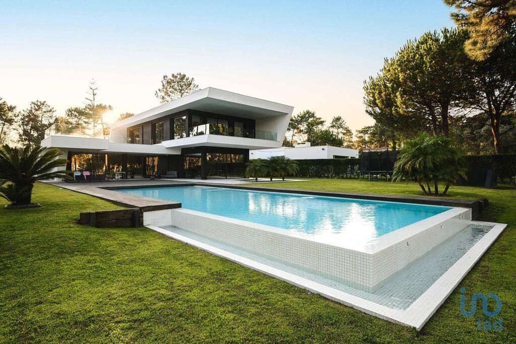 Property photo 2 of 29