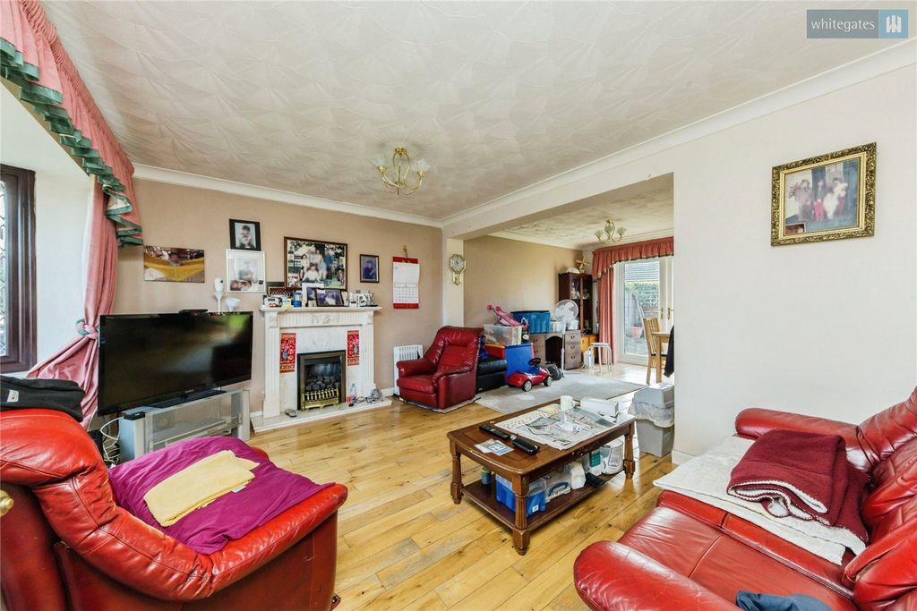 Property photo 3 of 16 Picture No. 04