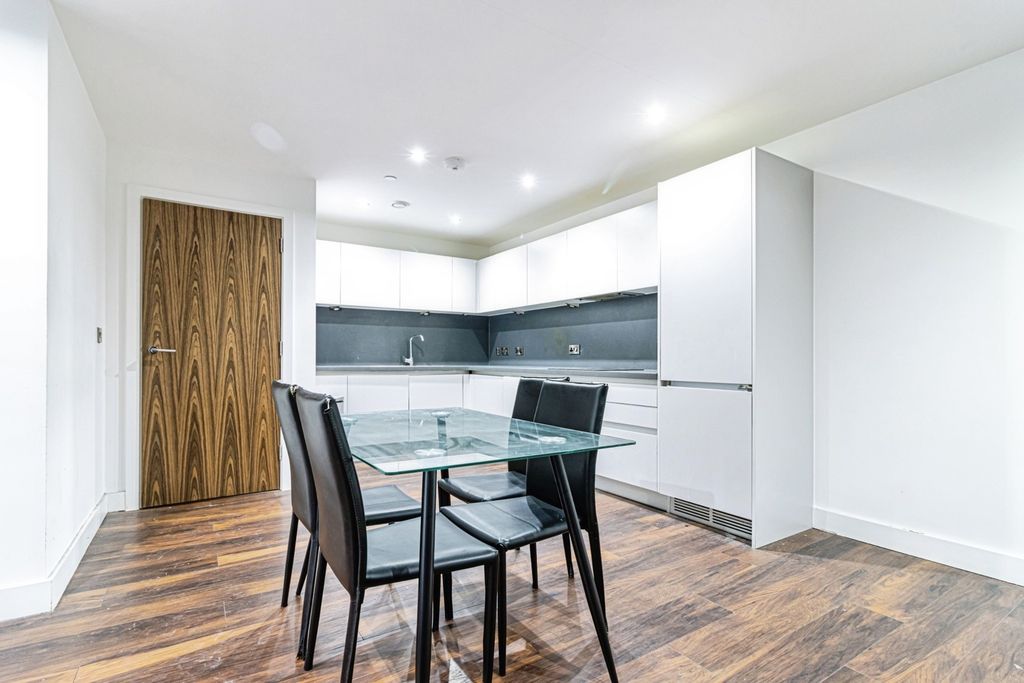 Property photo 3 of 12 Photo