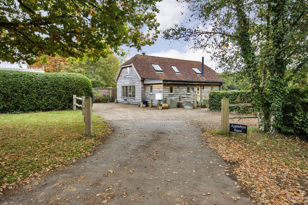 Property photo 1 of 27 61870_002.Jpg