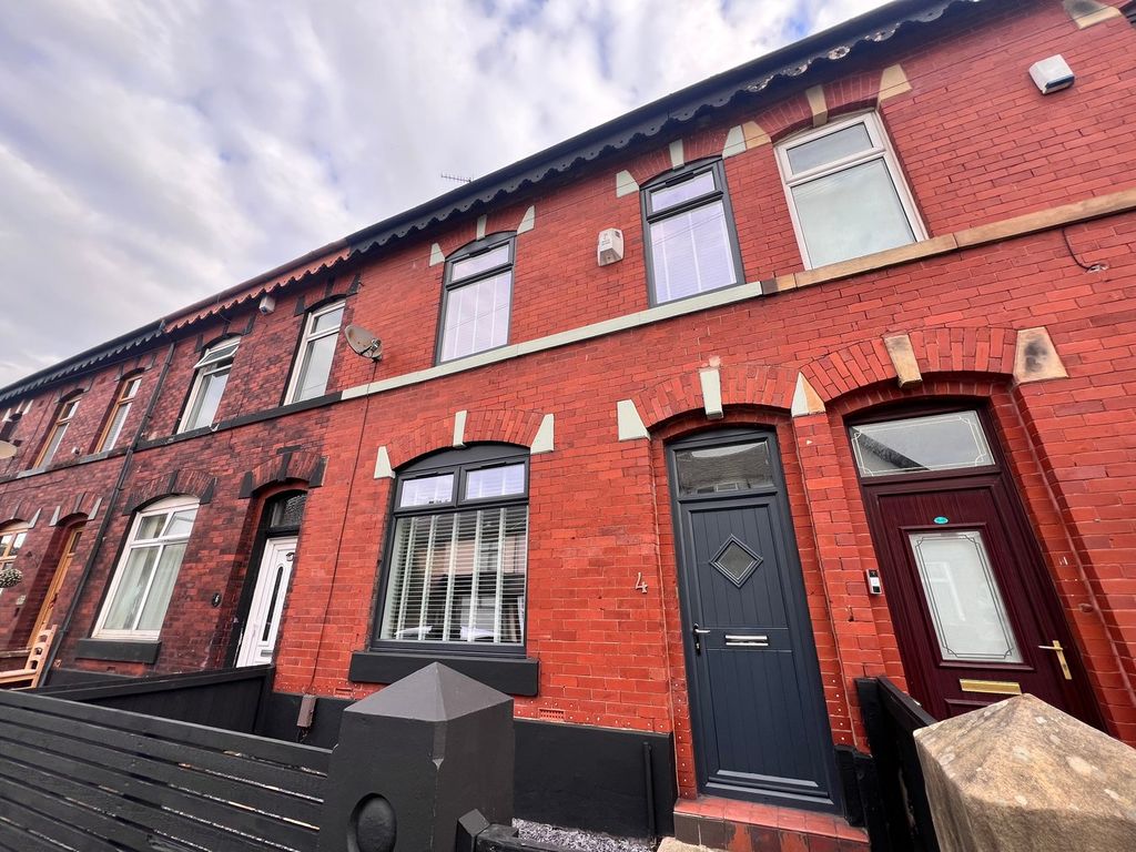 Property photo 2 of 26