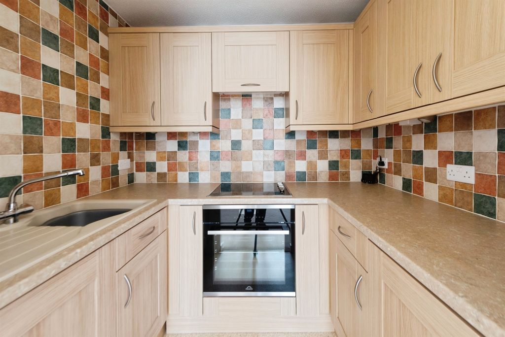 Property photo 3 of 17