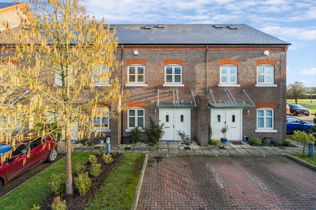 Property photo 1 of 28