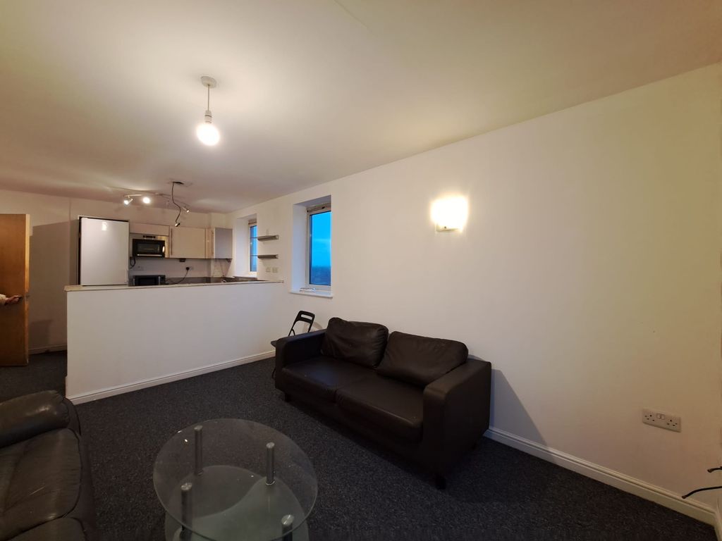 Property photo 2 of 26