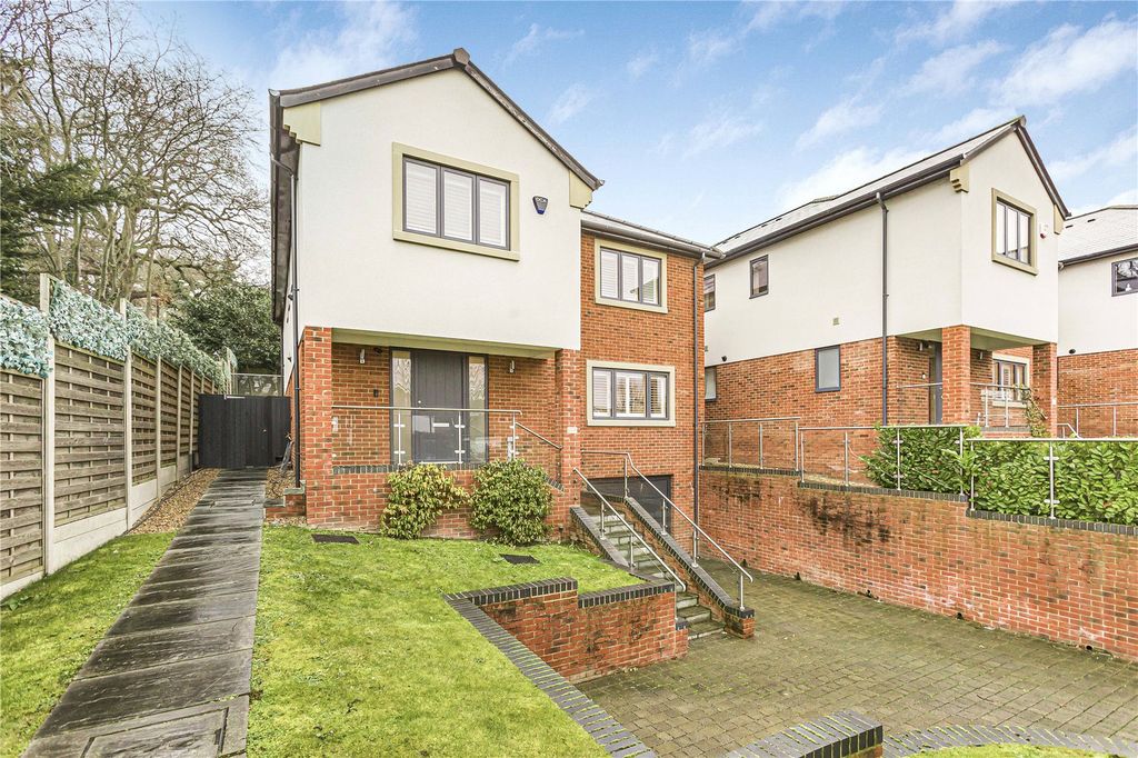 Property photo 2 of 36 Picture No. 06