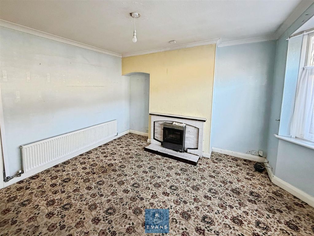 Property photo 2 of 9 Living Room