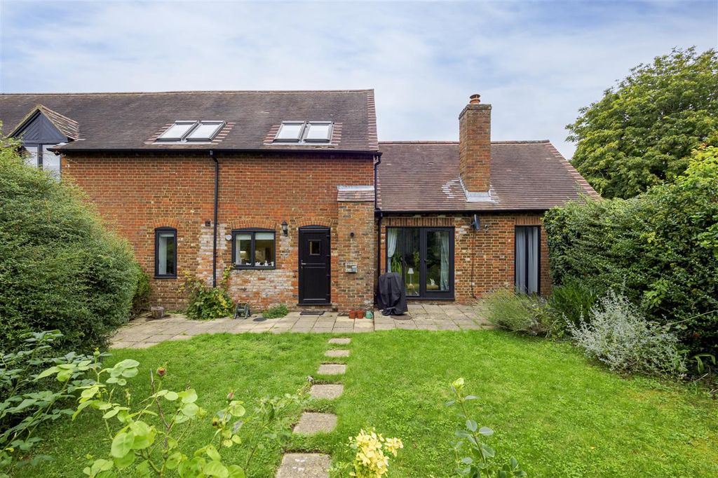Property photo 2 of 17