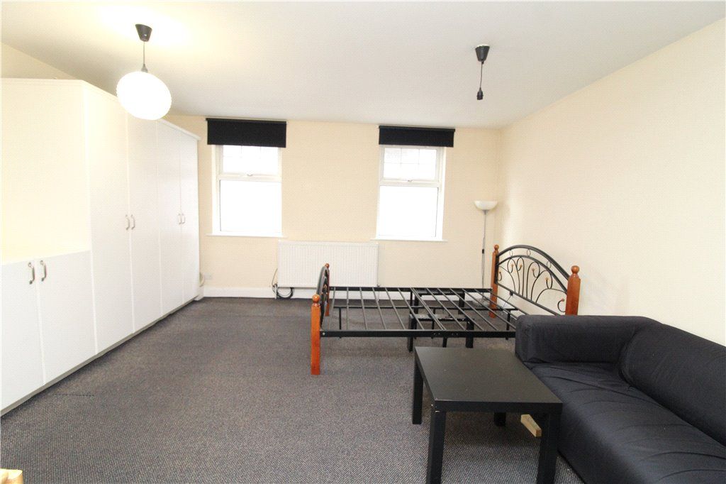 Property photo 1 of 7 Studio Room