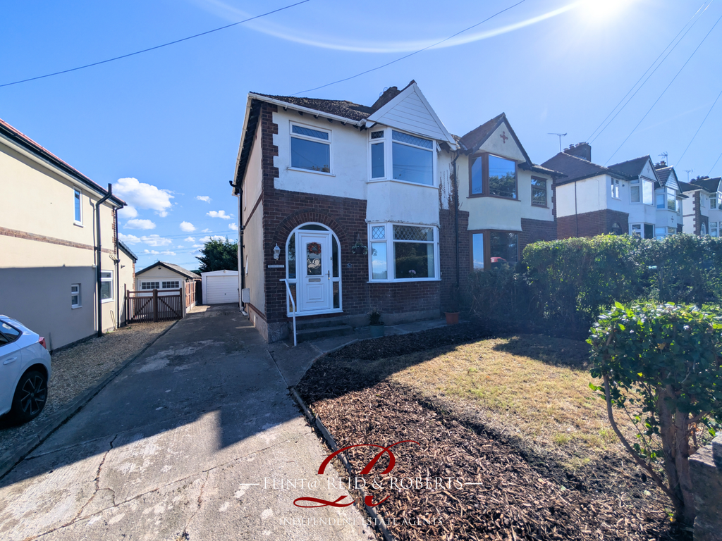 Property photo 2 of 15 Front (Exterior)