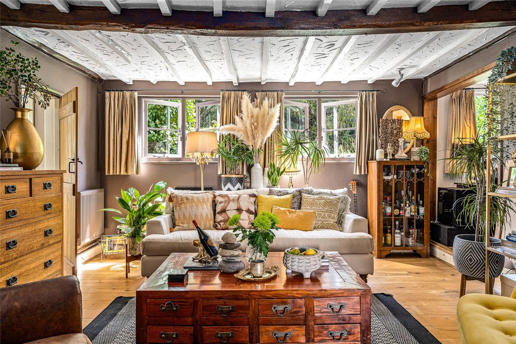 Property photo 3 of 25 Sitting Room