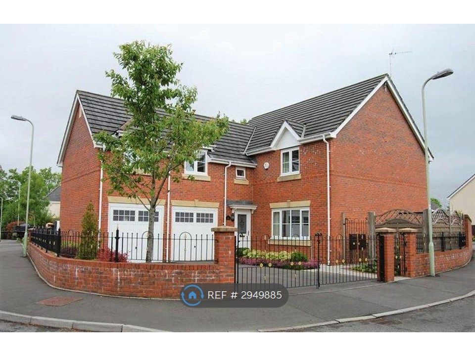 Property photo 1 of 13 House Front