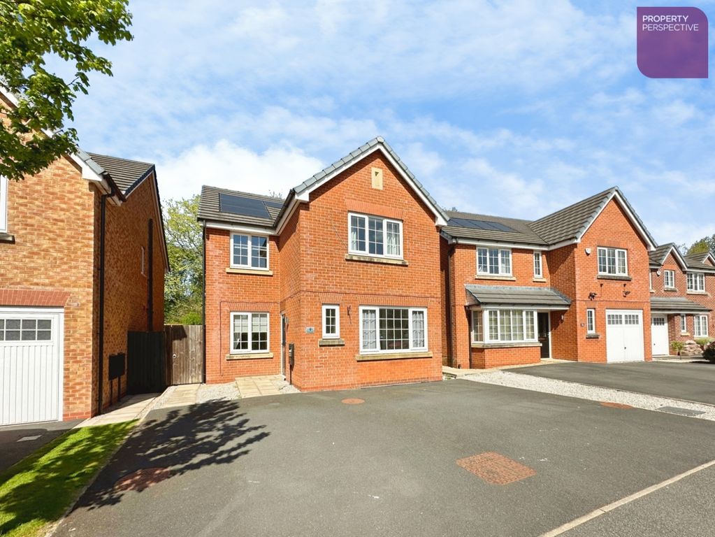 Property photo 1 of 18 External