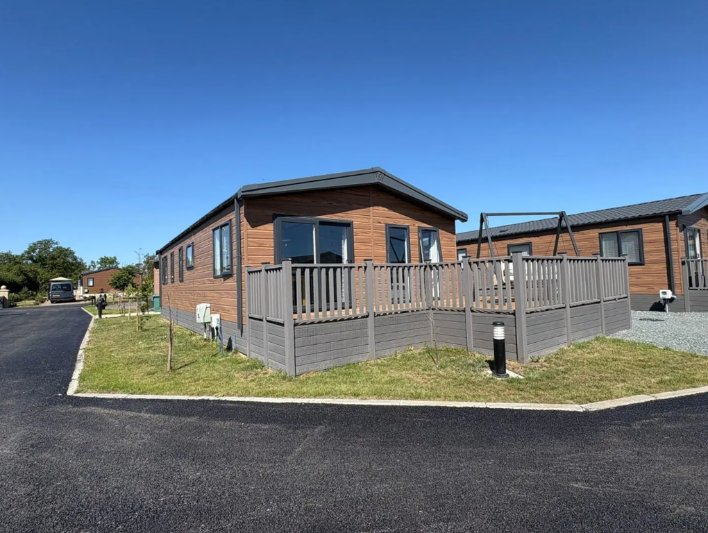 Property photo 1 of 14 1