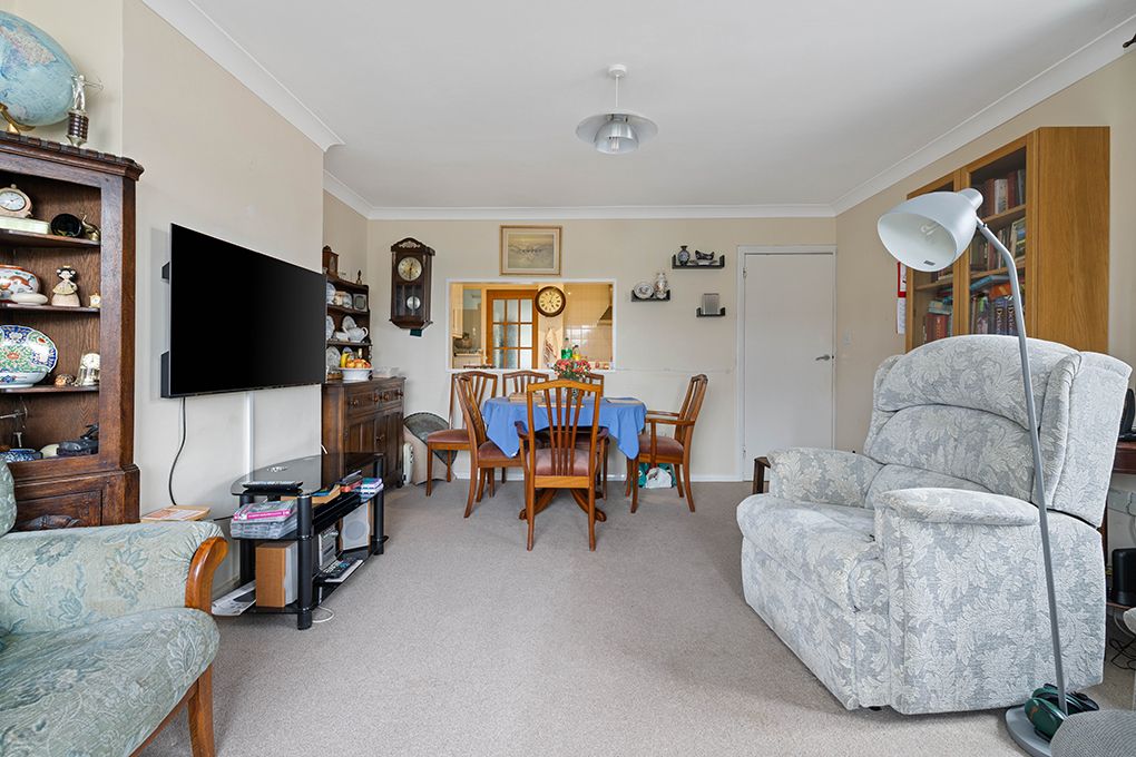 Property photo 3 of 11