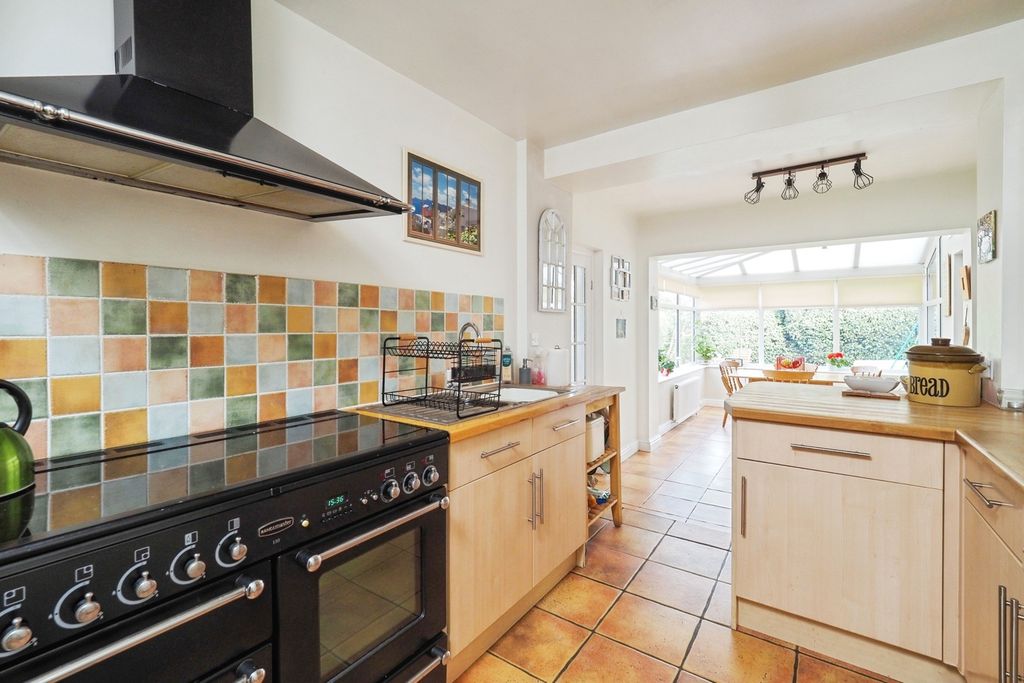 Property photo 2 of 30 Pbox-Img.Jpg