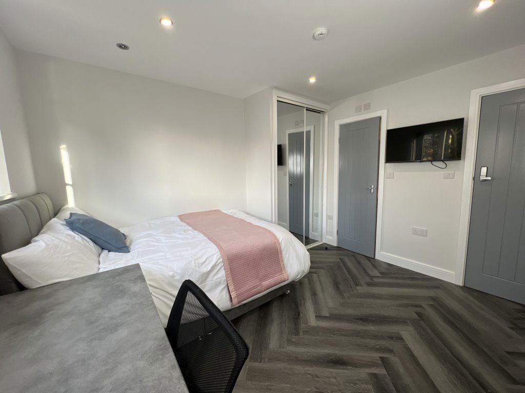 Property photo 2 of 5