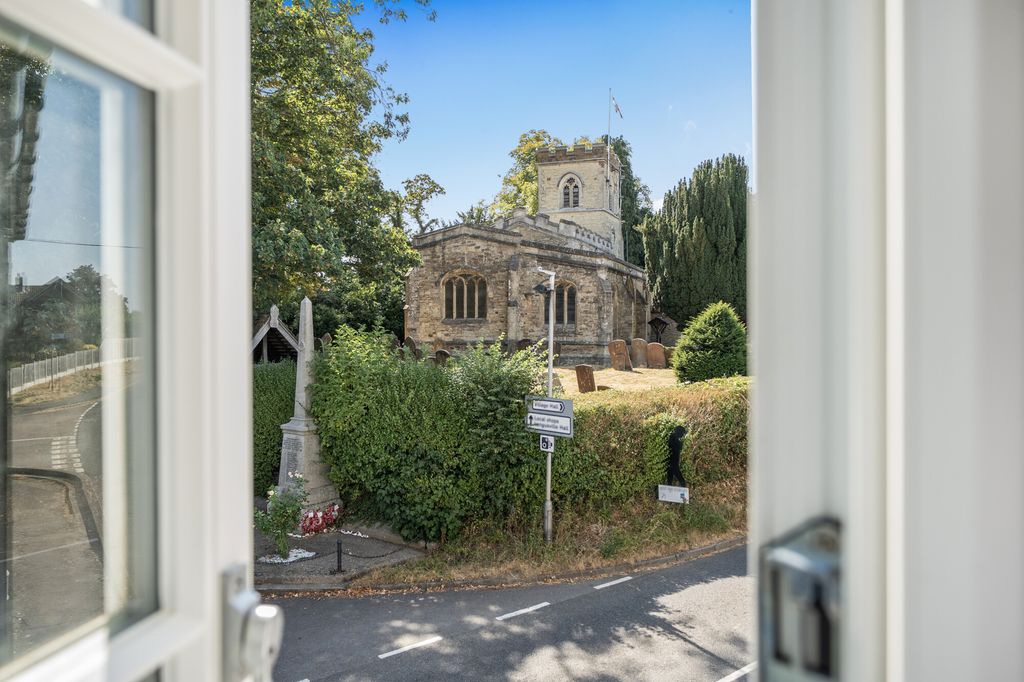 Property photo 2 of 14