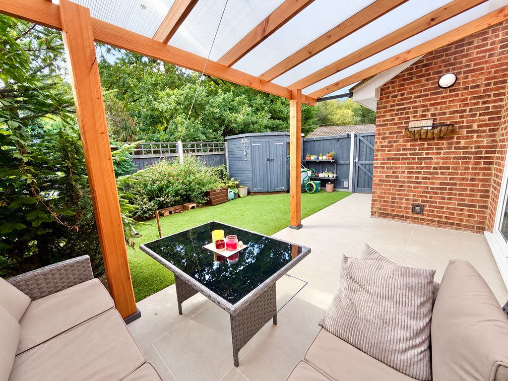 Property photo 3 of 12 88F7051E-8EE1-451B-B29A-E113Fd59C7E6