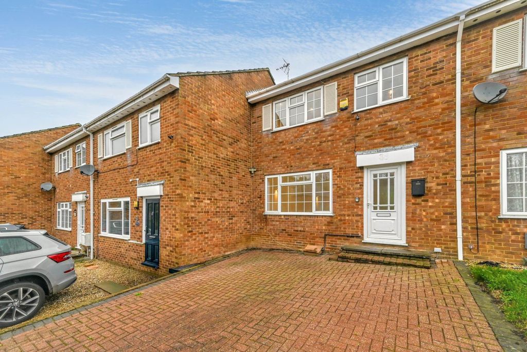 Property photo 1 of 8