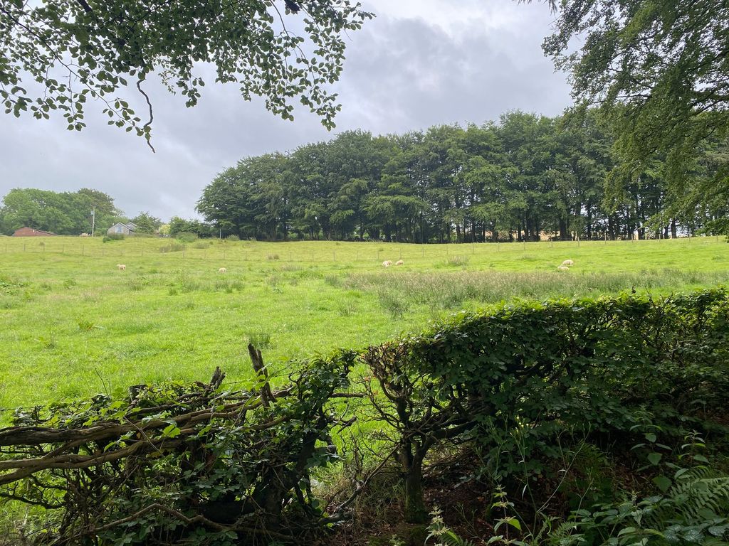Property photo 2 of 3