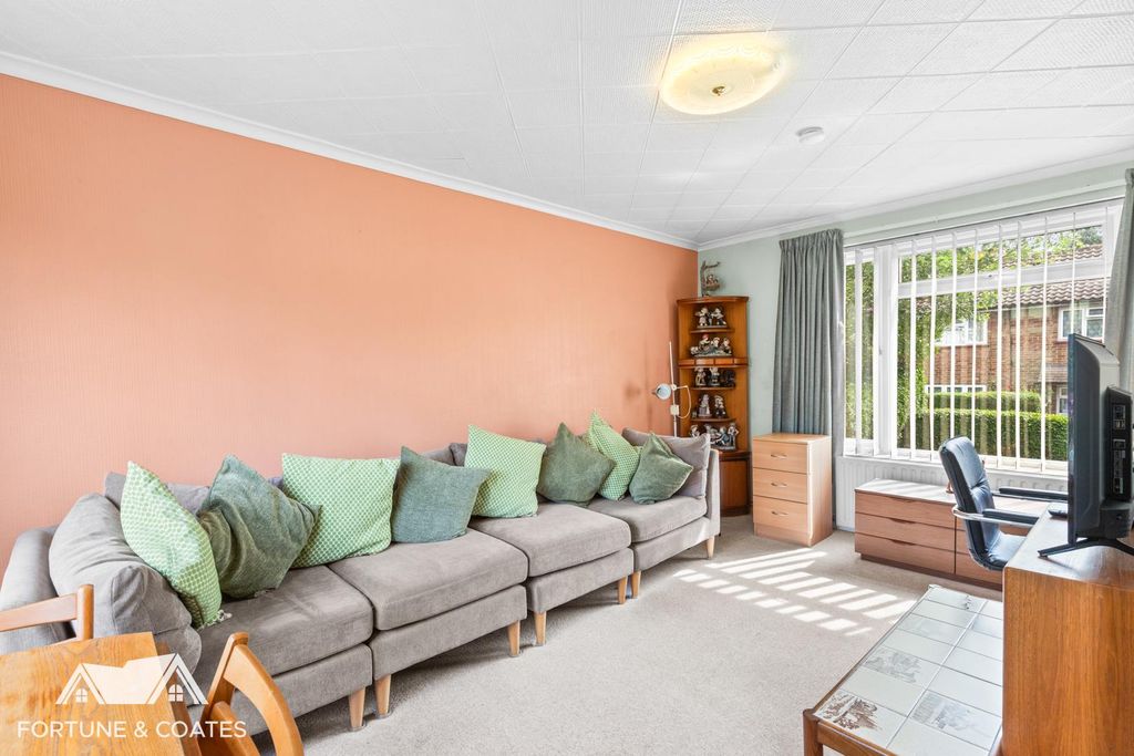 Property photo 3 of 19 Jerounds_21.Jpg