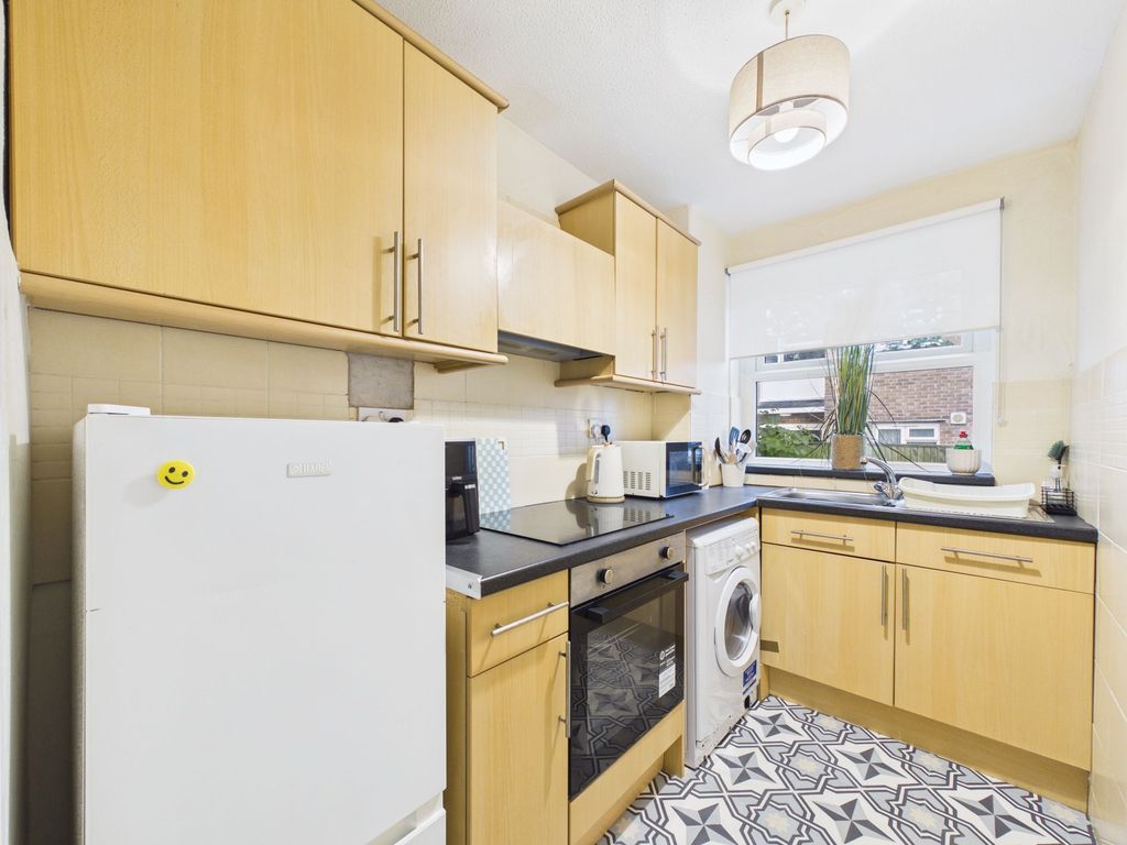 Property photo 3 of 4 Kitchen