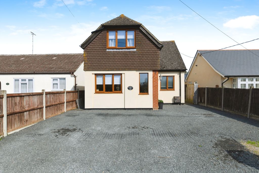 Property photo 2 of 21