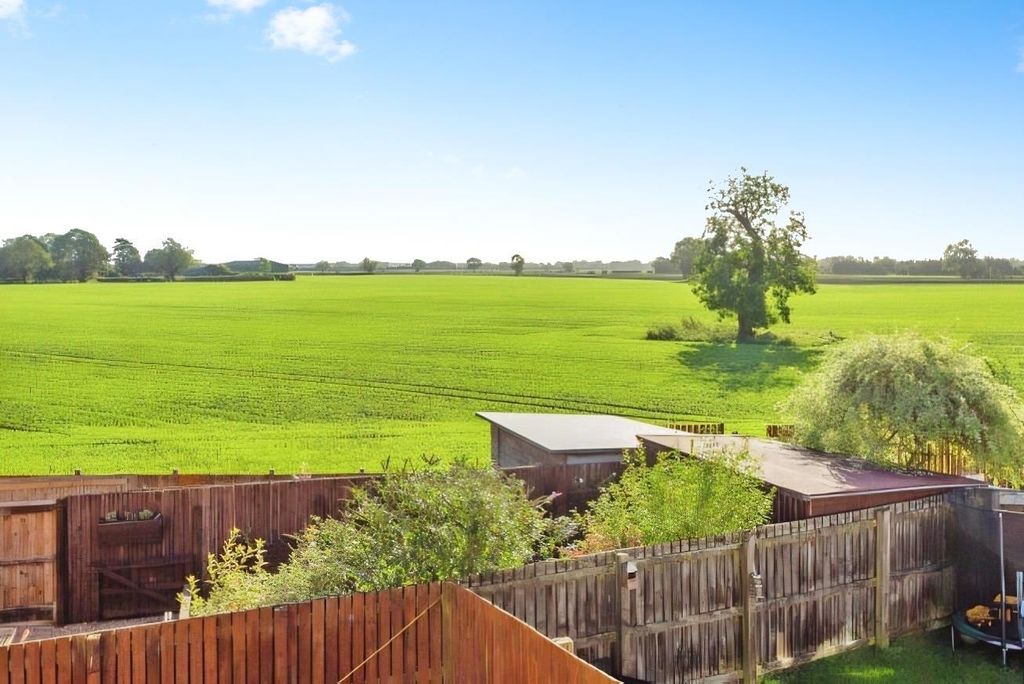 Property photo 2 of 16 View