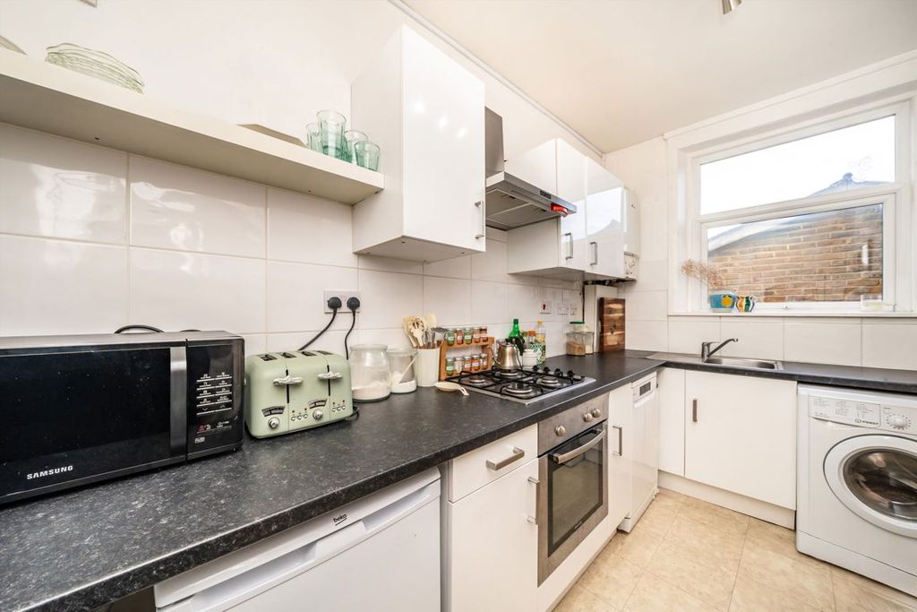 Property photo 3 of 4