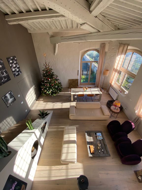 Property photo 2 of 29