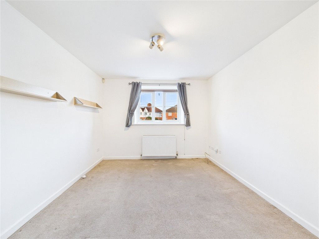 Property photo 3 of 12 Picture No. 17