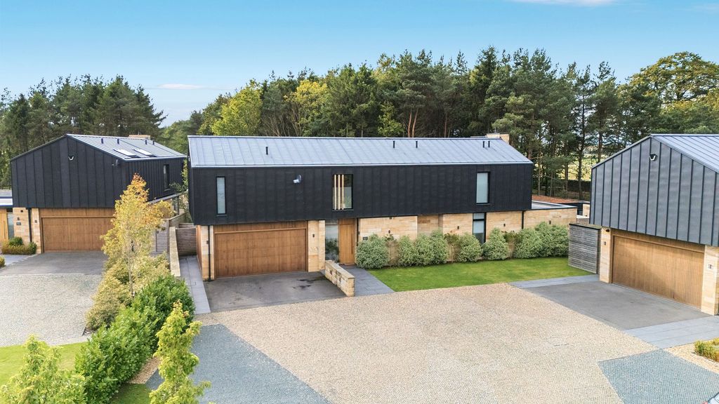 Property photo 3 of 21