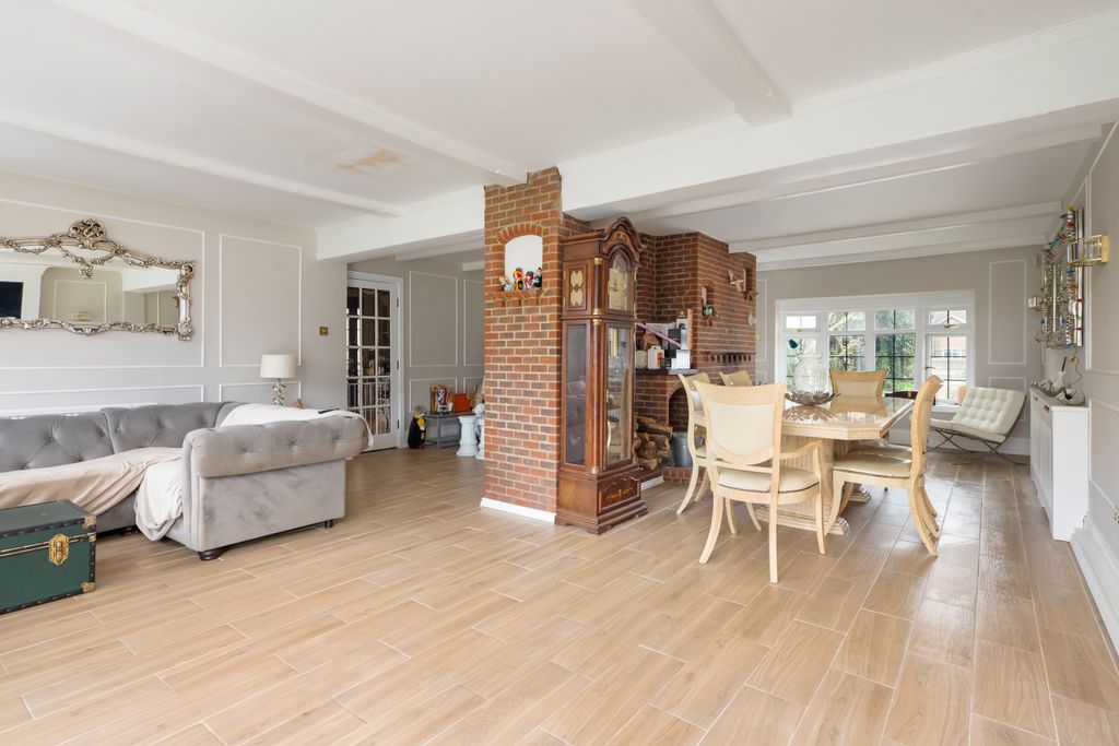 Property photo 3 of 18 Dsc_2535 Copy