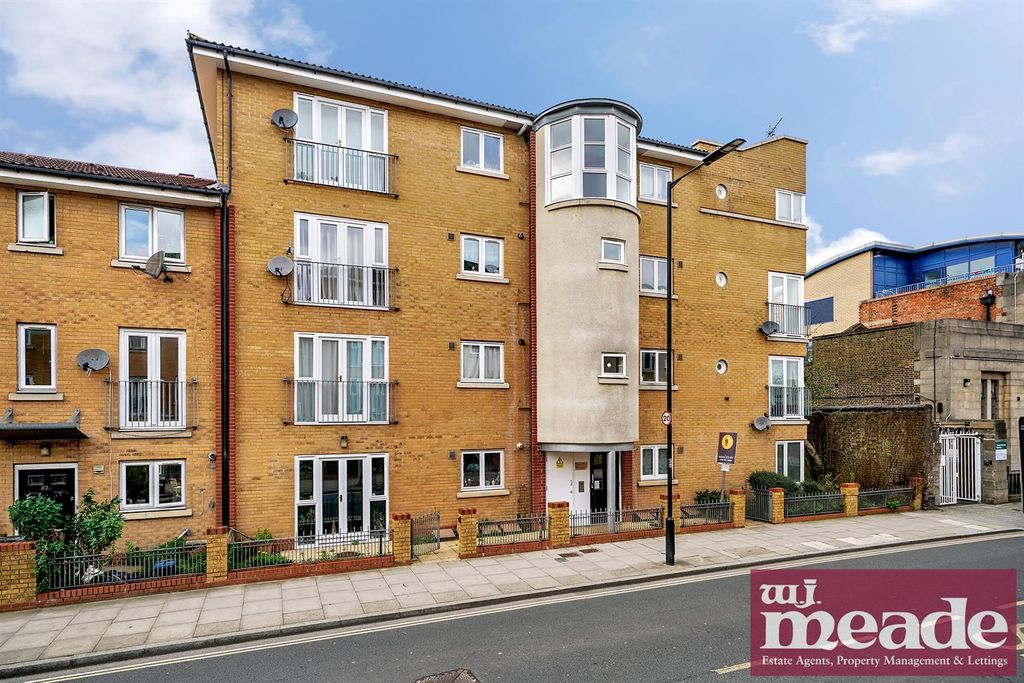 Property photo 1 of 12 Block View