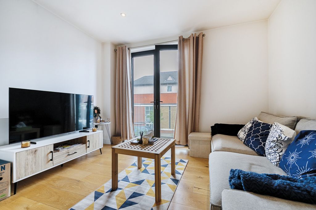 Property photo 1 of 19