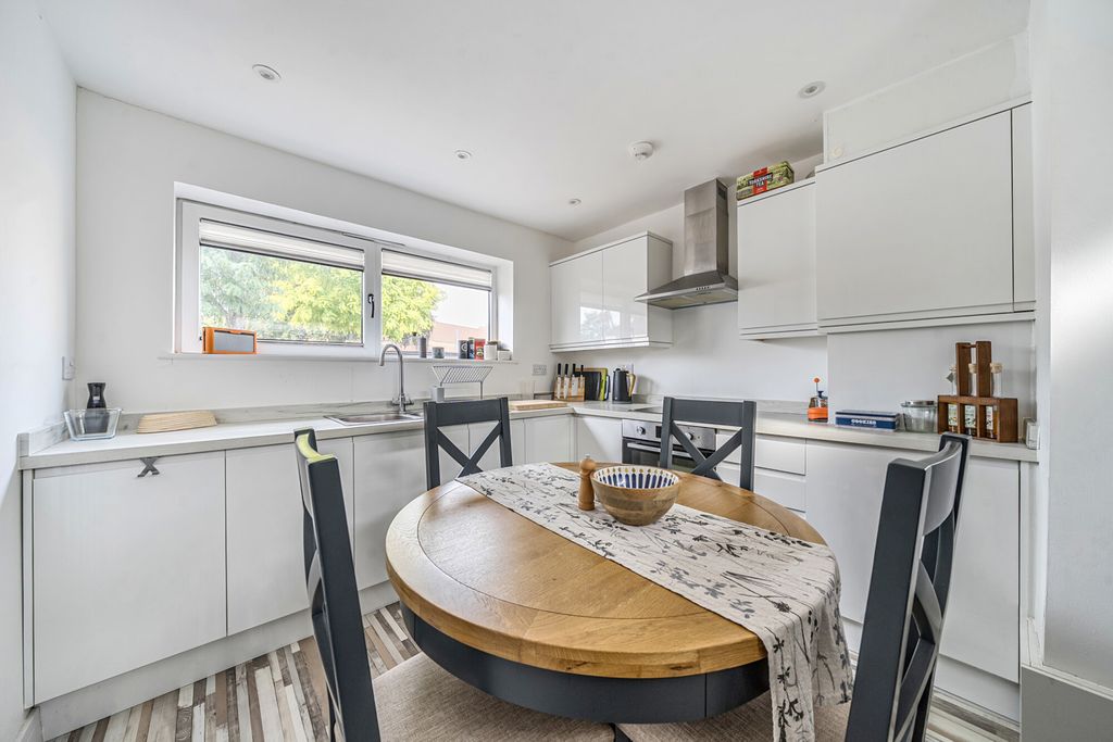 Property photo 3 of 13 Kitchen