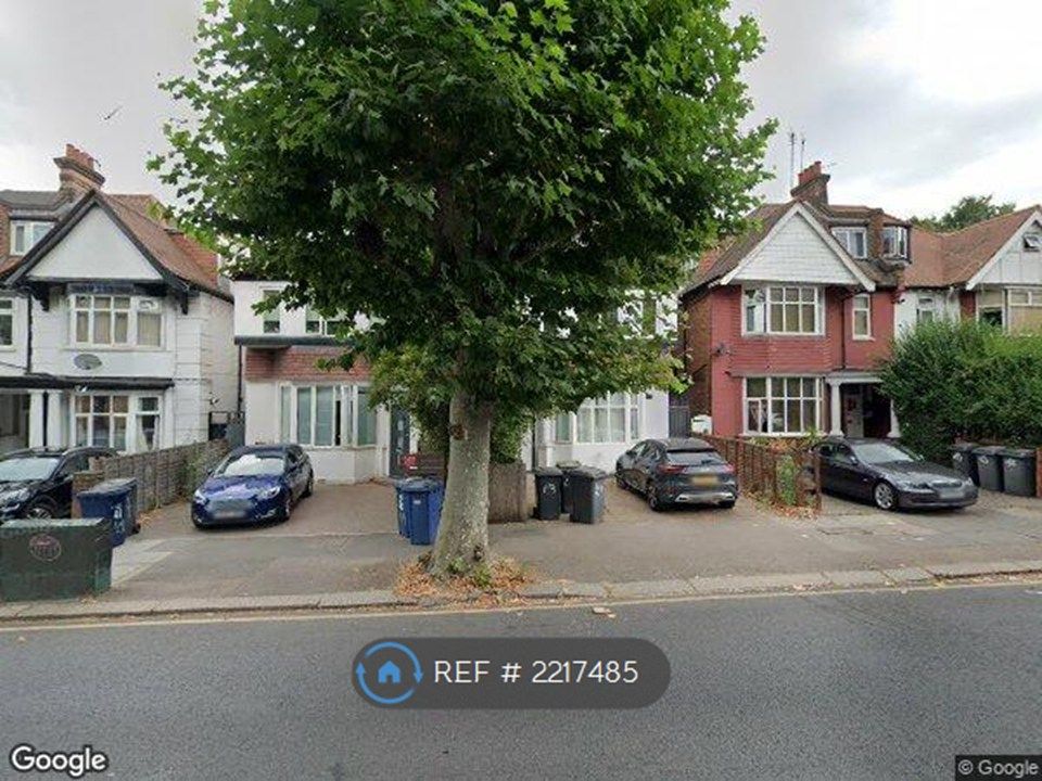 Property photo 1 of 2