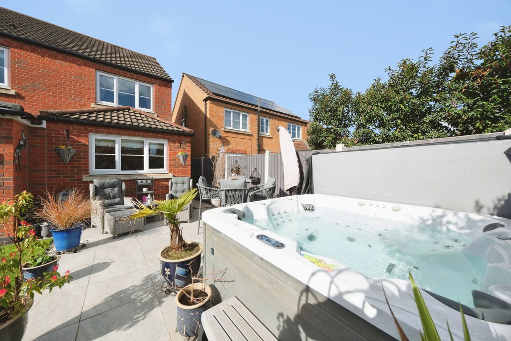 Property photo 2 of 19 Img_5512