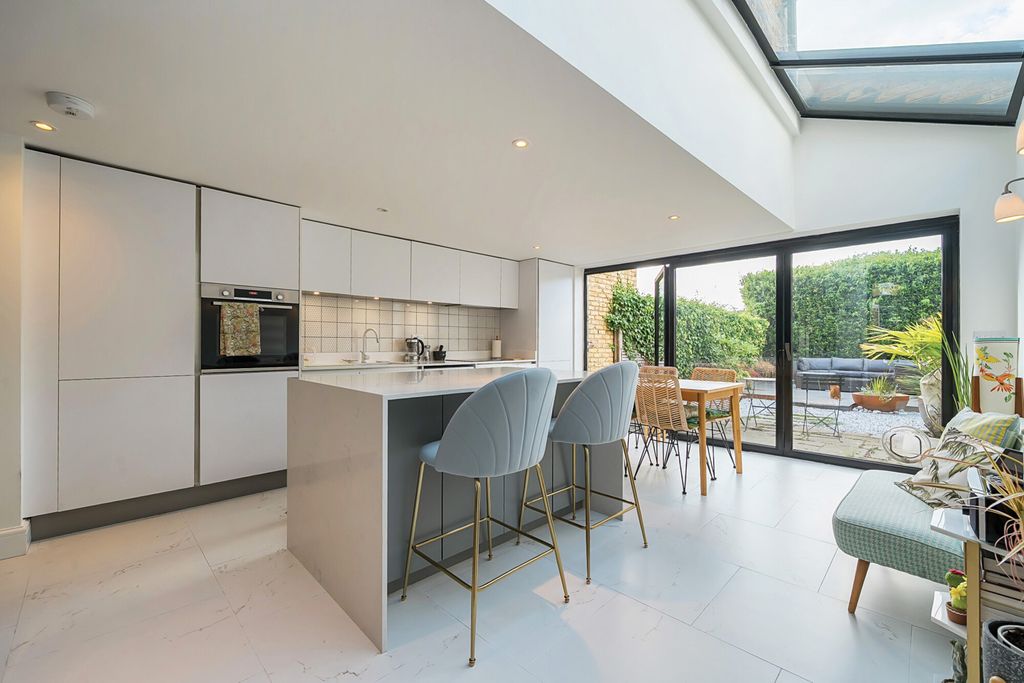 Property photo 1 of 31 Kitchen