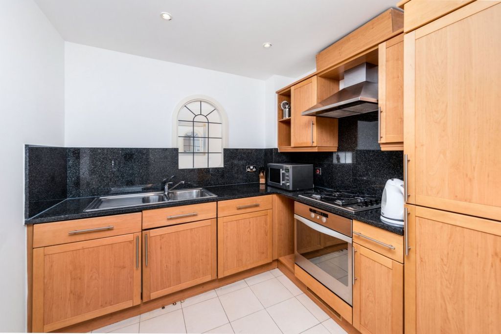 Property photo 2 of 7 Picture No. 01