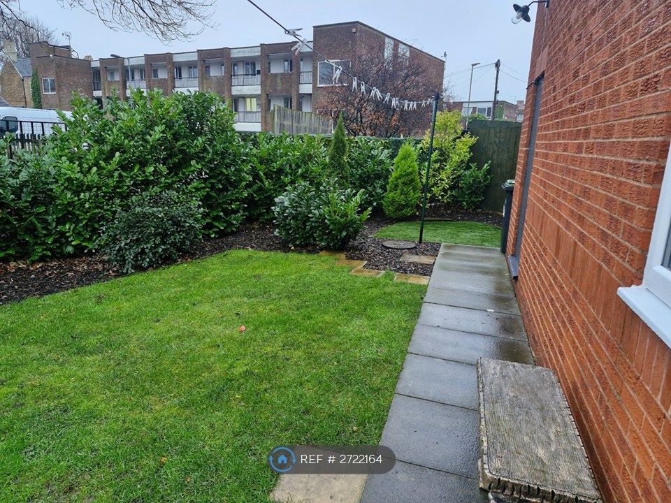 Property photo 3 of 12