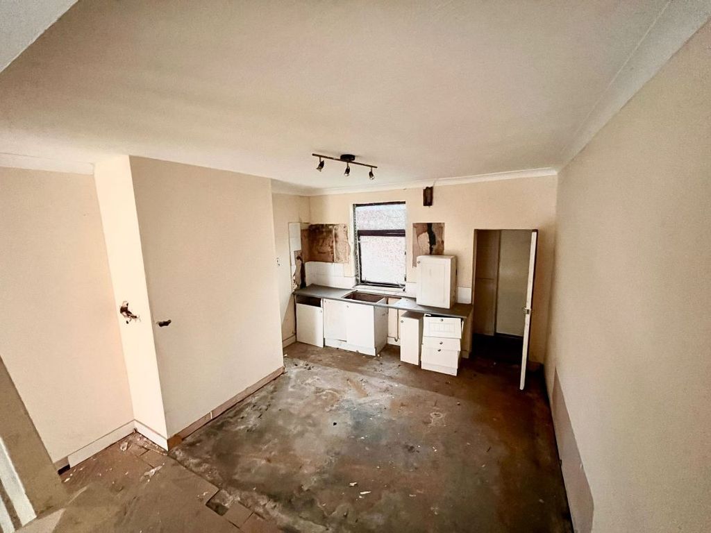Property photo 3 of 10 Image 3