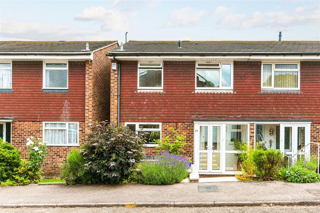 Property photo 1 of 21