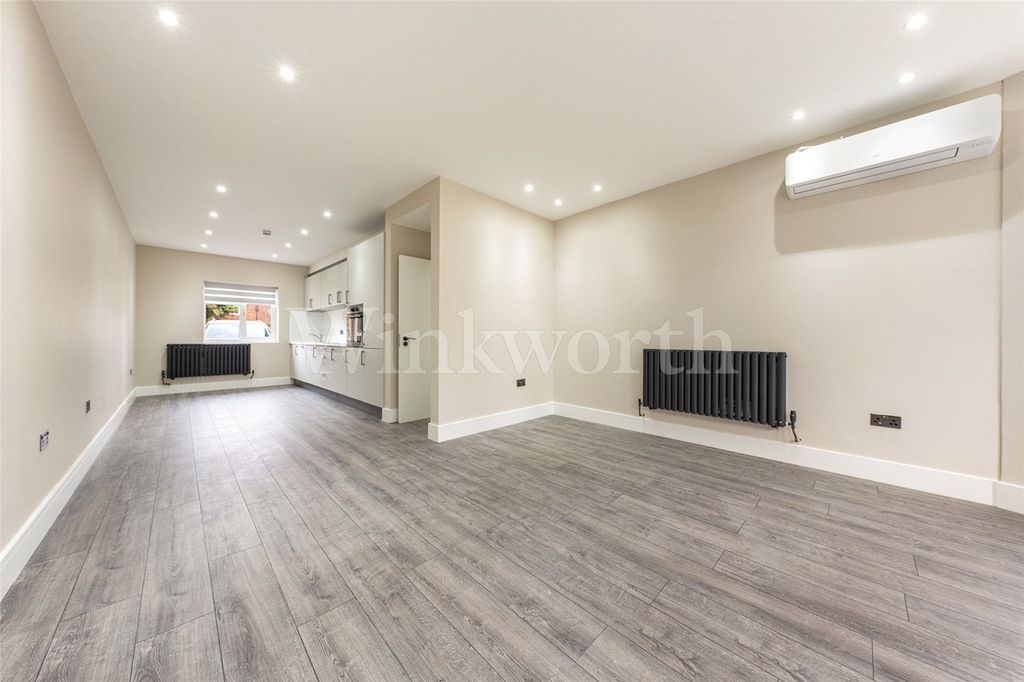 Property photo 1 of 15 Picture No. 03