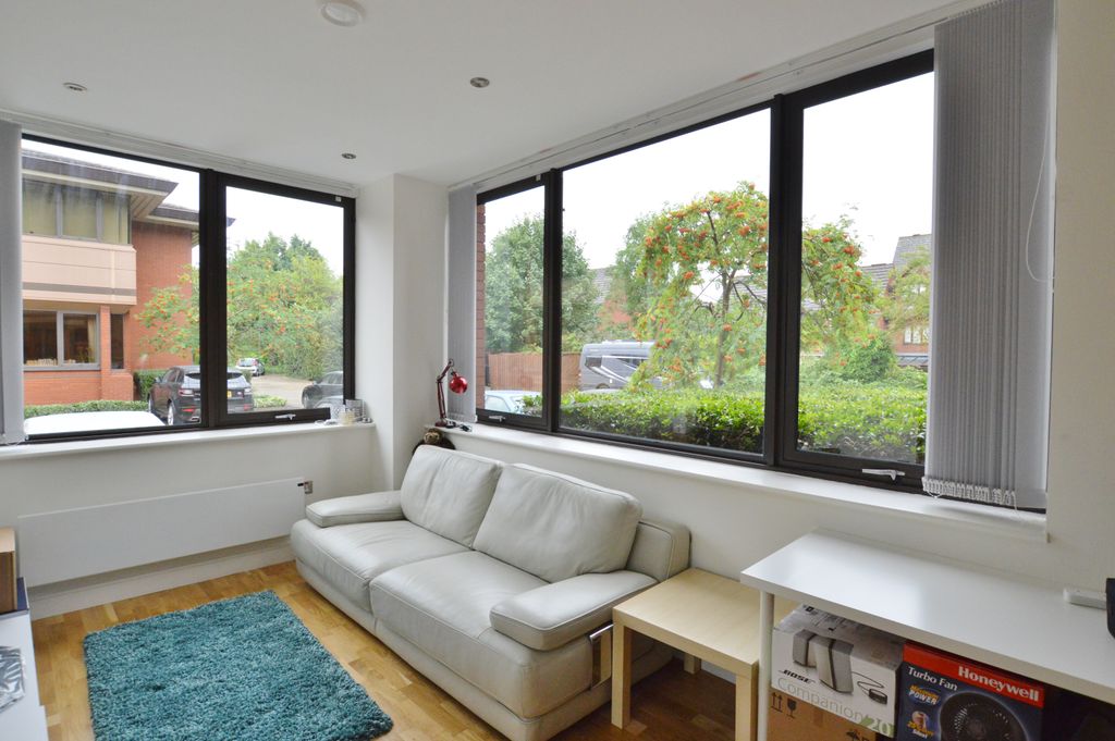 Property photo 2 of 9 Photo 6