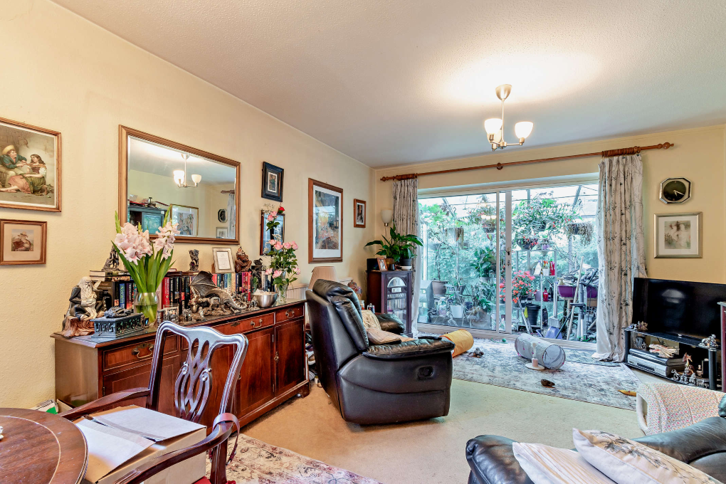 Property photo 2 of 9