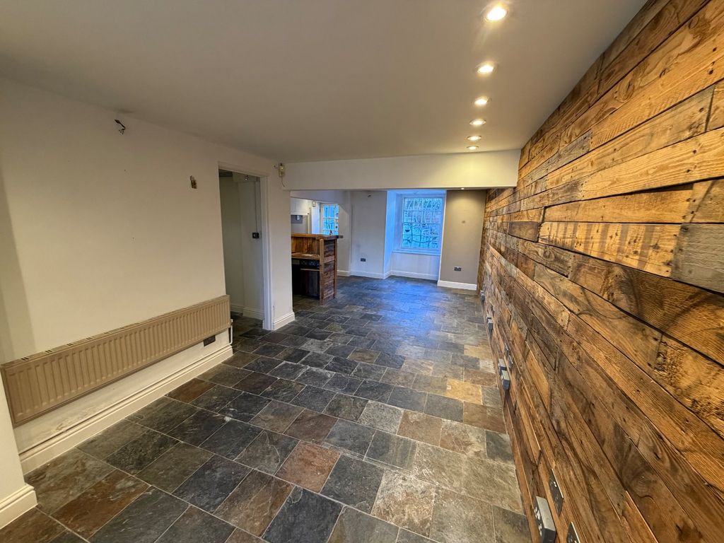 Property photo 3 of 11 Picture No. 05