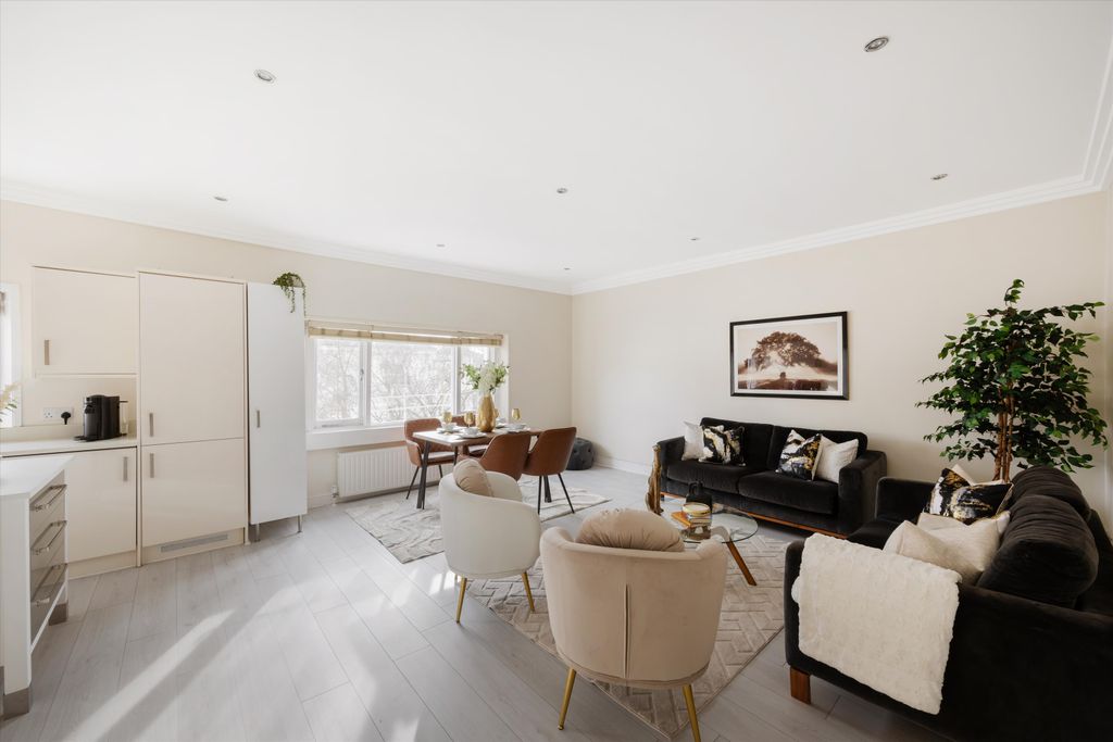 Property photo 1 of 11 Image