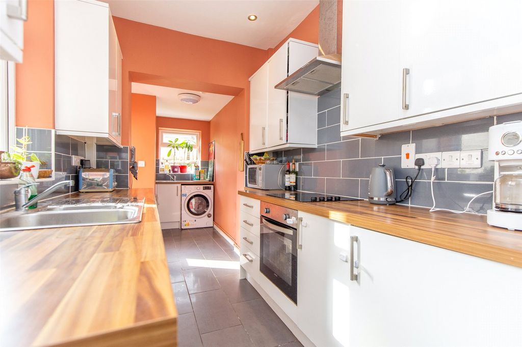 Property photo 3 of 15 Picture No. 05